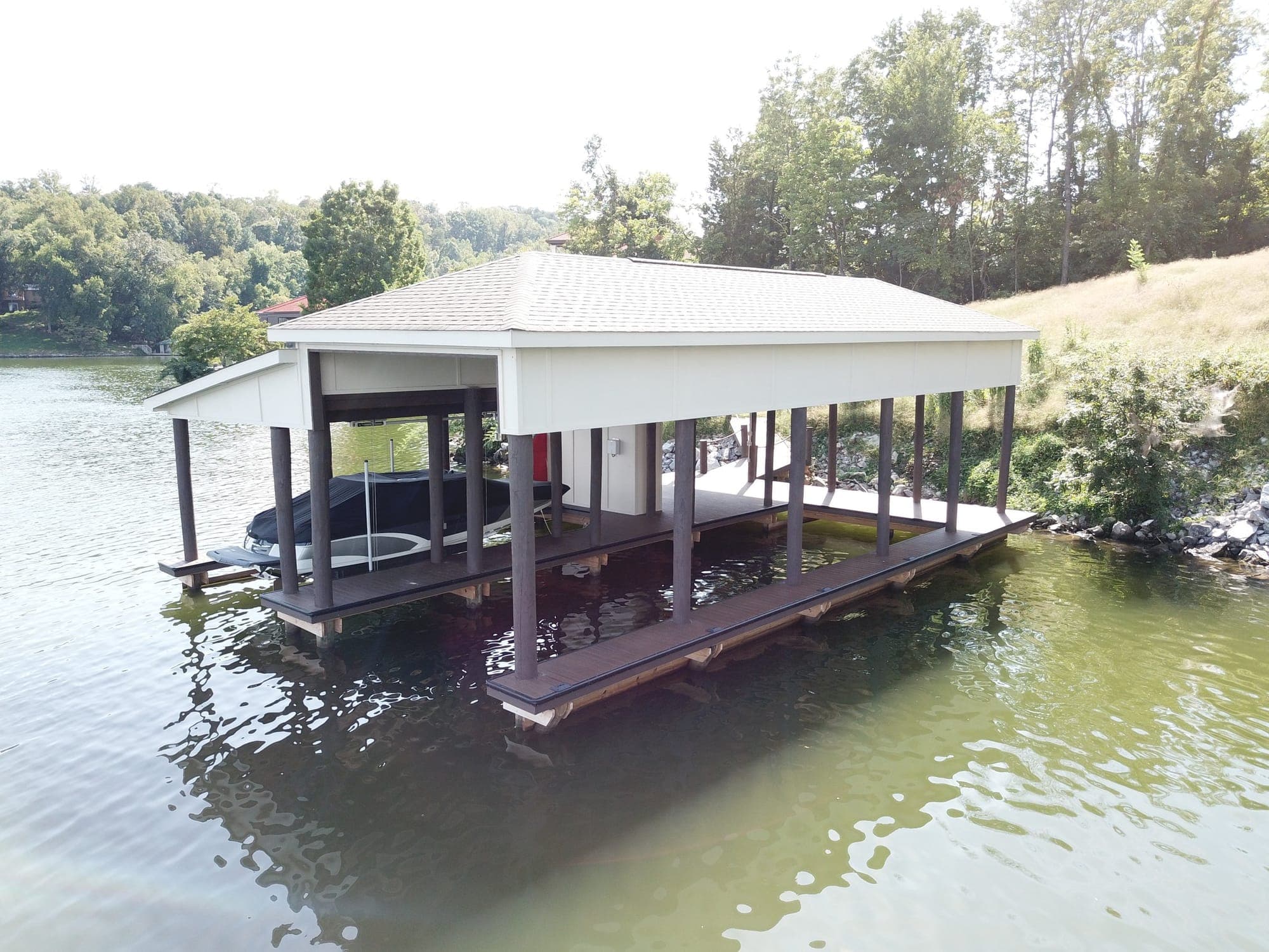 Covered DOCK&DECK boat dock on Fort Loudoun Lake in Knoxville, shown as an example of our work